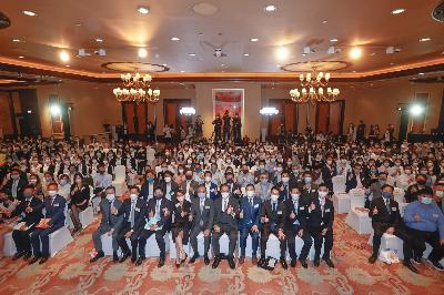 Over 700 Young People Participated in  the GBA Youth Development Forum 2022  Under the Theme “Gathering Young Talent, Making a Difference” Industry Leaders Shared Their Views on the Bright Future Beckons in Greater Bay Area for Hong Kong Youth